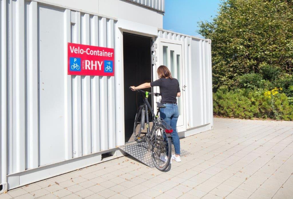 Hotel Restaurant Rhy Oberriet エクステリア 写真